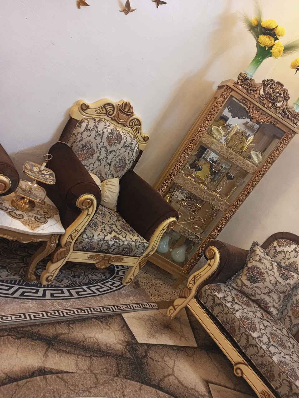 تخم تركي نضيف جدا مابي اي ضرر عشر مقاعد لسعر 450بي مجال بسيط مكان مشتل شارع لمطبك *********** بغداد, العراق
