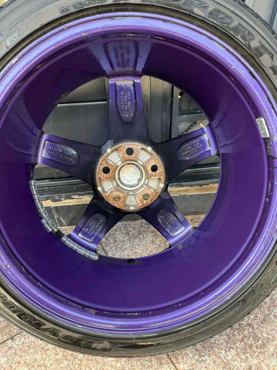 ﷽ 
نوع: تايرات جارجر
الحجم:20 ؏ 45
شكل: نجمه احدث شي
ويل + تاير كسر جديد + مــو صيني
السعر خاص 
لتوالصل ولاستفسار
0773550582 Singapore


**إذا كنت صاحب هذا الإعلان وتريد حذفه لأي سبب، رجاءا أرسل رسالة إلى الدعم الفني**