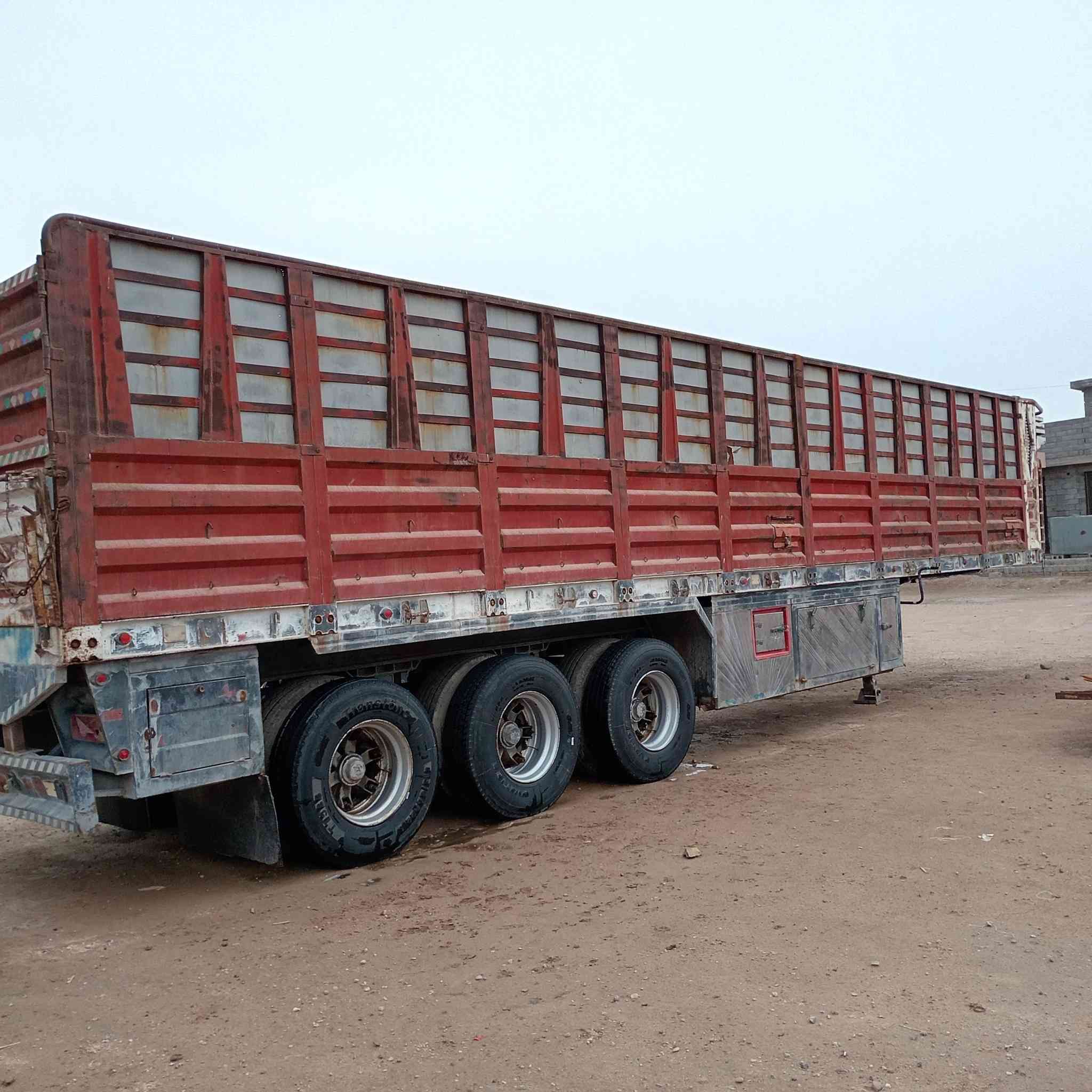 سلام عليكم عربانه لبيع شاصي 16حدادي دناكير 16مربع طول 12ونص اتصال ***********
