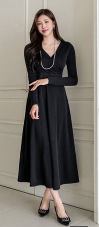 فساتين • للبيع • توصيل