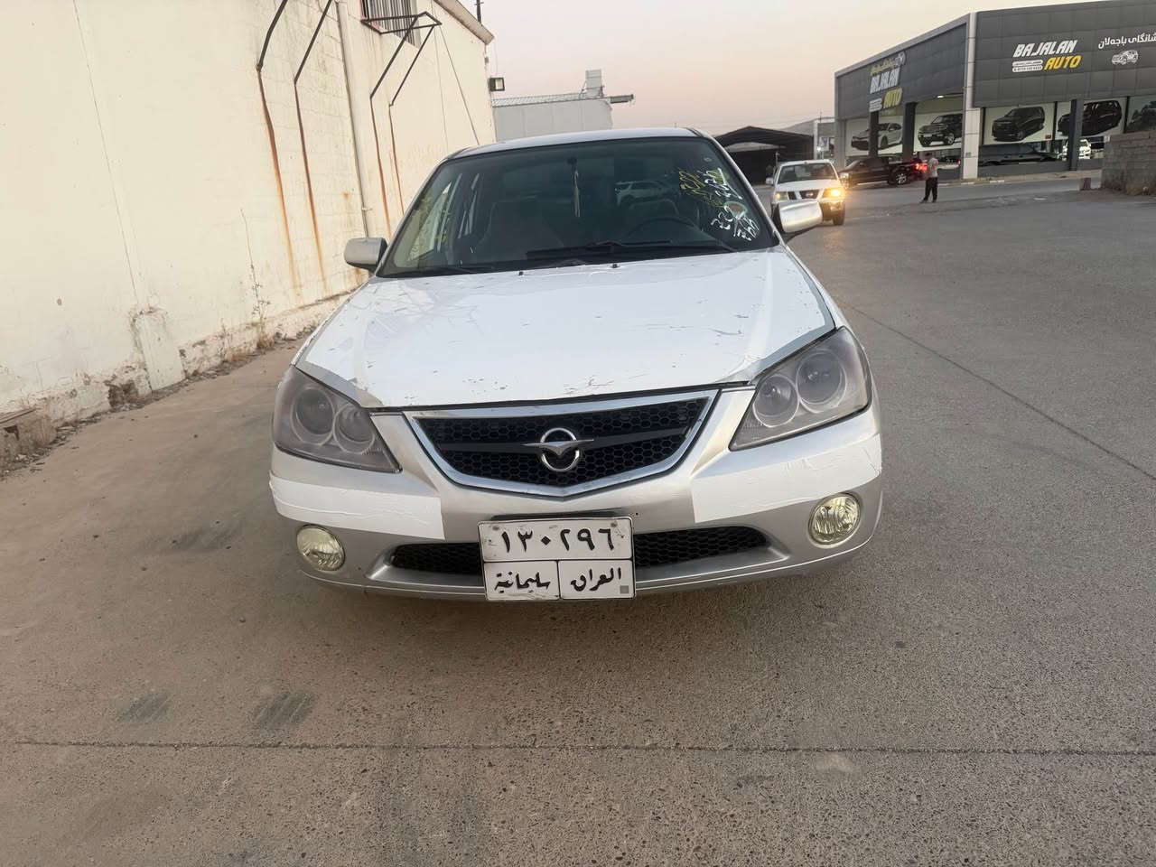 مازدا هايما ٢٠١٠ 
توماتيك و جام كاره با 
به شه رتى گير و مه كينه و ته بريد 
دوو سئ په له بوياخى هه يه بيشى كه بسه قرجيكى دواى هه يه ته حويل غرامه براوه به شه رت نرخى ٤٩ كه لا و مامه له يكى زور زور كه م تكايه مشته ريت تيل بكه *********** سليمانى ناو سار السليمانية, العراق
