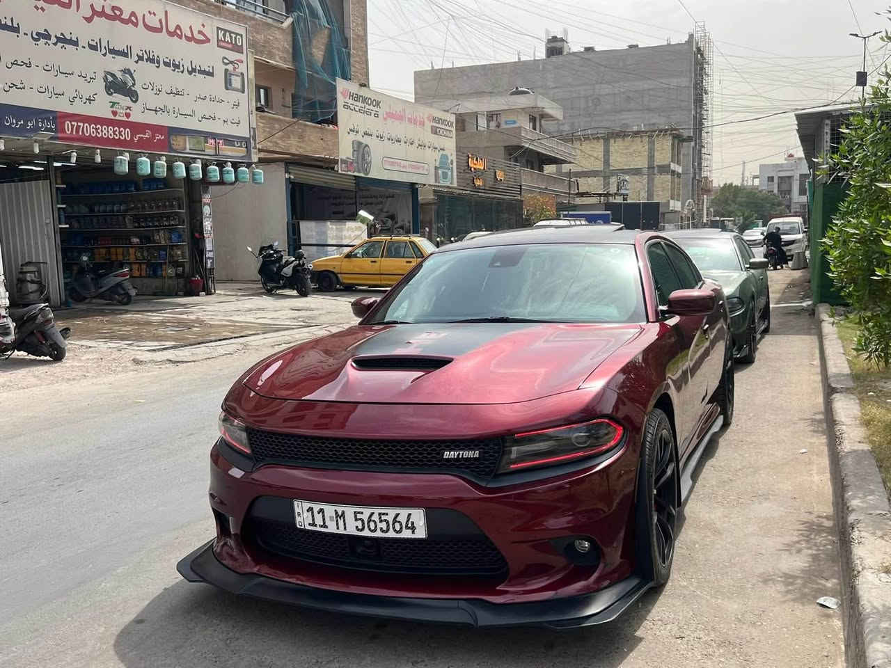 اللهم اجعل لشاريها الخير ولرائيها البركة ومن لايقدر على شرائها رزق ليشتر افضل منها ❤️
جارجر موديل 2018 super track pak DAYTONA  ستوك ع وضع الشركة لا برمجة ولا حجز مشيول 

المواصفات فول للاخير . 6400
رادار امامي 
رادار خلفي 
رادار جانبي نقطة عمياء 
فتحة سقف 
خزن ميموري للمقعد 
كشنات مختمة دايتونا 
تدفئة تبريد كشنات امامية 
تدفئة كشنات خلفية 
تدفئة استيرن 
مقاعد كهربائية 
مري قلاب عند الرجوع 
فجوج 6بستم امامي 
شوتة رياضية 
بيها لد متغير 
واضافات لحية ودوس srt 
السيارة حادثها قطعتين بسيطات بدون شواصي ولغود
بدون ايرباك صبغ جاملغ خلفي 
تبديل جاملغ امامي مال شركة نفس اللون  وبيها بارد شي بسيط باب خلف السائق
وبعد باقي التفاصيل معروفة مال دايتونا الفول 
ماشية 58 ميل حقيقي 

سعرها 23 الف وبيها مجال وبالخدمة
اللي تخدمة السيارة ينورني للبيت يشوف ويقتنع ومااقصر ويا واللي متخدمة يذكرني بكلمة طيبة مثل وجها والحلال جوة مداس اصغر واحد بيكم

مكاني بغداد القاهرة 

هـ ***********
