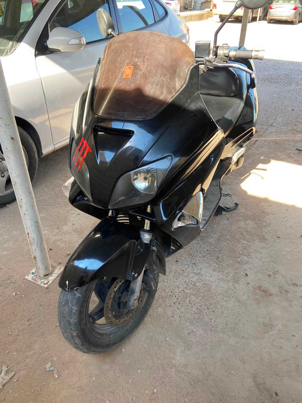 فورزه سويج دراجه كل نقص مابيهة كهرباءيات دبلات كلنقص مابيهة ترايش موجوده مابيهن شي بس شخوط سعر ٦٥٠ومبي مجال مكان غزاليه ***********
