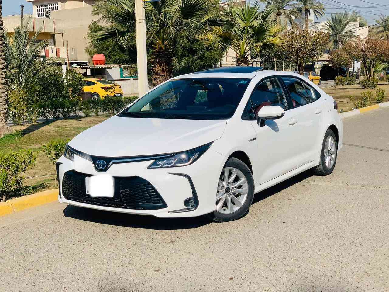 سلام عليكم
كورلا 2023 هايبرد شكل خليجي 
كفاله عامه 
بيه حالوب شي قليل 
المواصفات 
داخل احمر+اسود
فتحه 
بصمه
تحكم ستيران 
تبريد ثلج 
ماشيه 40 الف حقيقي 
شاشه كبيره +كامره 
تخم تاير جديد 
فوووووول مواصفات 
السعر 133$وماكو بهيجي سعر 
مكان بغداد 
***********
