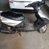 قجمه نضيفه البيع سعره ٣٥٠ مكاني مدينه الصدر الكياره  07730799351