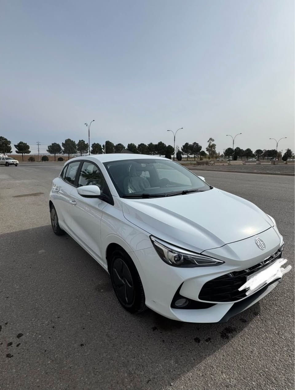 ئێم جی MG3 2025
زەمان 6 ساڵ مواصفات ستاندارد شاشەوکامێرا حساس .
ئاوێنە ئیشارەت بلوتوس.ڤۆلیۆم.
گێج ئەلیکترۆنی و تەبرید لەمس
تەنها 33 هەزار رۆشتووە 
نرخی $ 102 وەرەقە.
  قفل قڤل  بی محاملە   رەقەم هەولێر و سەیارەکە لە هەولێرە 

هيج هيجي نييه بي سبوغ بي تاعديل بي قؤپ بي شوخت عيسابي سفري بؤ بكه كه پو گاعيه ي نه به ستراوه  زماره موبايل ***********
