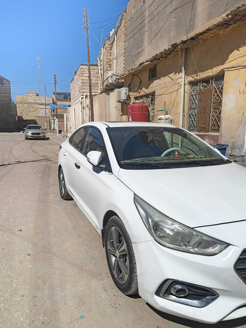 السلام عليكم سياره للبيع اكسنت خليجي موديل 2019 لسياره كفاله عامه كير حداديه تبريد فول مواصفات سنويه بسم صاحبه بل بصره السعر 135 ورقه العنوان /البصره تنومه /رقم الهاتف ***********
