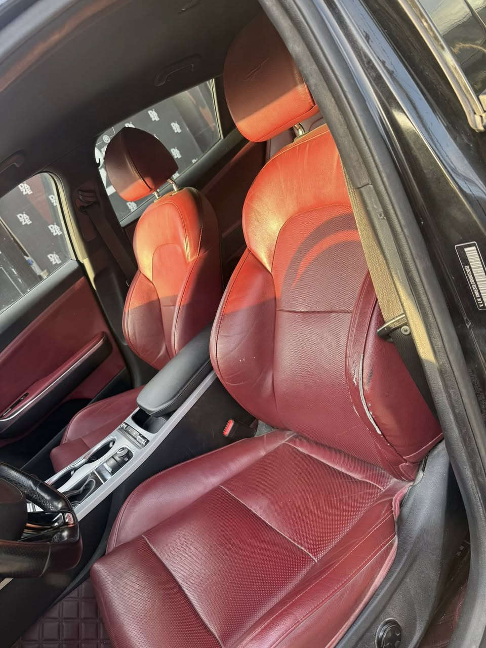 ستينكر مديل 2019 فول مواصفات عدا الفتحه 6 سلندر توين تيربو جاهزه مكانها بغداد بيها كم قطعه صبغ بدون حادث السعر 147 وبيه مجال للاستفسار ***********
