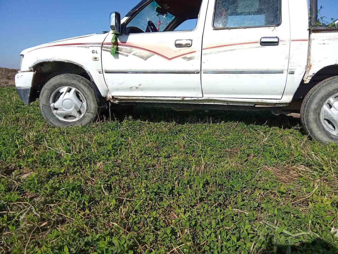 السلام عليكم دير للبيع موديل 2006 السعر 14 وبيها مجال***********
