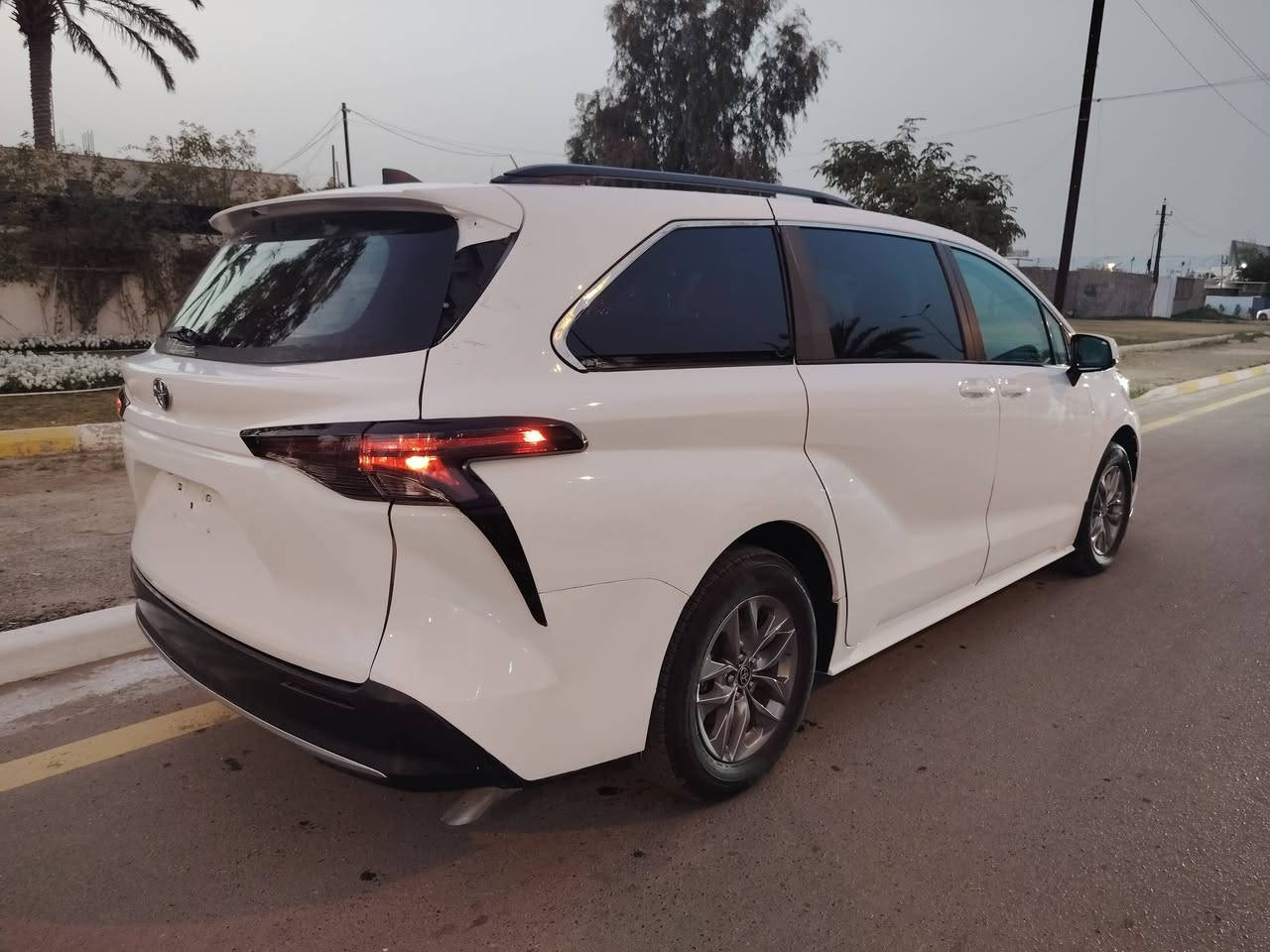 اللهم صلِّ على محمد وآل محمد 🌙
✨ عرض شهر رمضان ✨
🚐 تويوتا سينا 2024 هايبرد
✔ تترقم خصوصي وتكسي (جميع المحافظات عدا إقليم كردستان)
✔ تكلفة الرقم 250 ألف
✔ سيارة جاهزة بدون أرباك
📍 موقع السيارة: بغداد – نفق الشرطة
📍 عداد المسافه ١٤ الف والرقم والسعر مكتوب بالصور 
للاستفسار مراسلة الصفحة أو الاتصال مباشرة 📞
نسأل الله لنا ولكم الرزق والبركة 🤍


**إذا كنت صاحب هذا الإعلان وتريد حذفه لأي سبب، رجاءا أرسل رسالة إلى الدعم الفني**