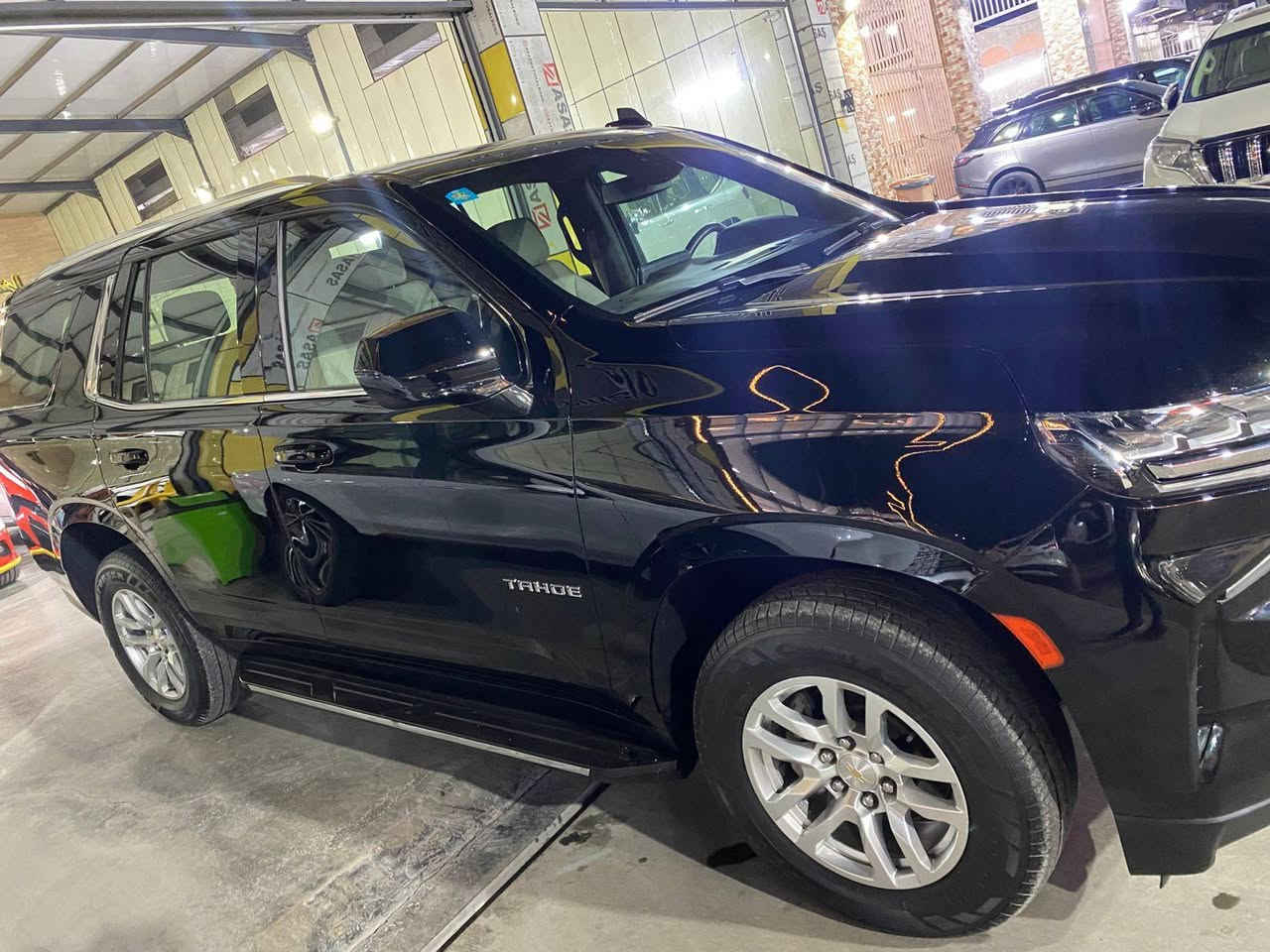 تاهو ٢٠٢٤ خليجي LTبدون فتحه ماشيه ٩٨ الف كيلو
بجم بريمير 
بصمه
جنطه كهرباء
كشنات كهرباء
شاشه جبيره
دشبول دجتل مال بريمير
حساس امامي خلفي
رادار امامي جانبي
ثلاجه وسطيه
شاحن واير ليس
سستم صوت سماعات
سياره مكفوله من صبغ وضربه فقط بيه باردات بسيطه مال ستخدام كير محرك بلادي 
رقم بغداد
سعر ٤٨٠ بيه مجال بسيط حك لعمله
للتصال***********
مكان سياره معارض البياع
