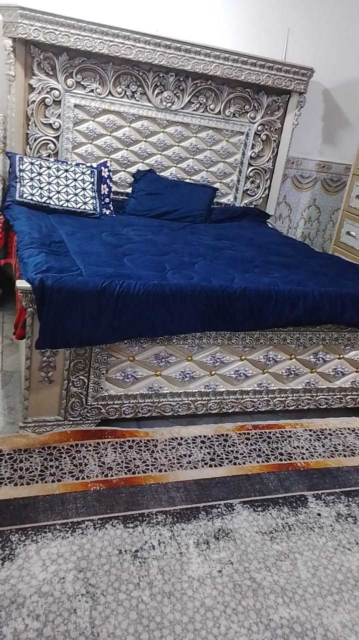 سلام عليكم غرفه كويتيه نضيفه بصره حي الحسين سعره 500 وبيه مجال


**إذا كنت صاحب هذا الإعلان وتريد حذفه لأي سبب، رجاءا أرسل رسالة إلى الدعم الفني**
