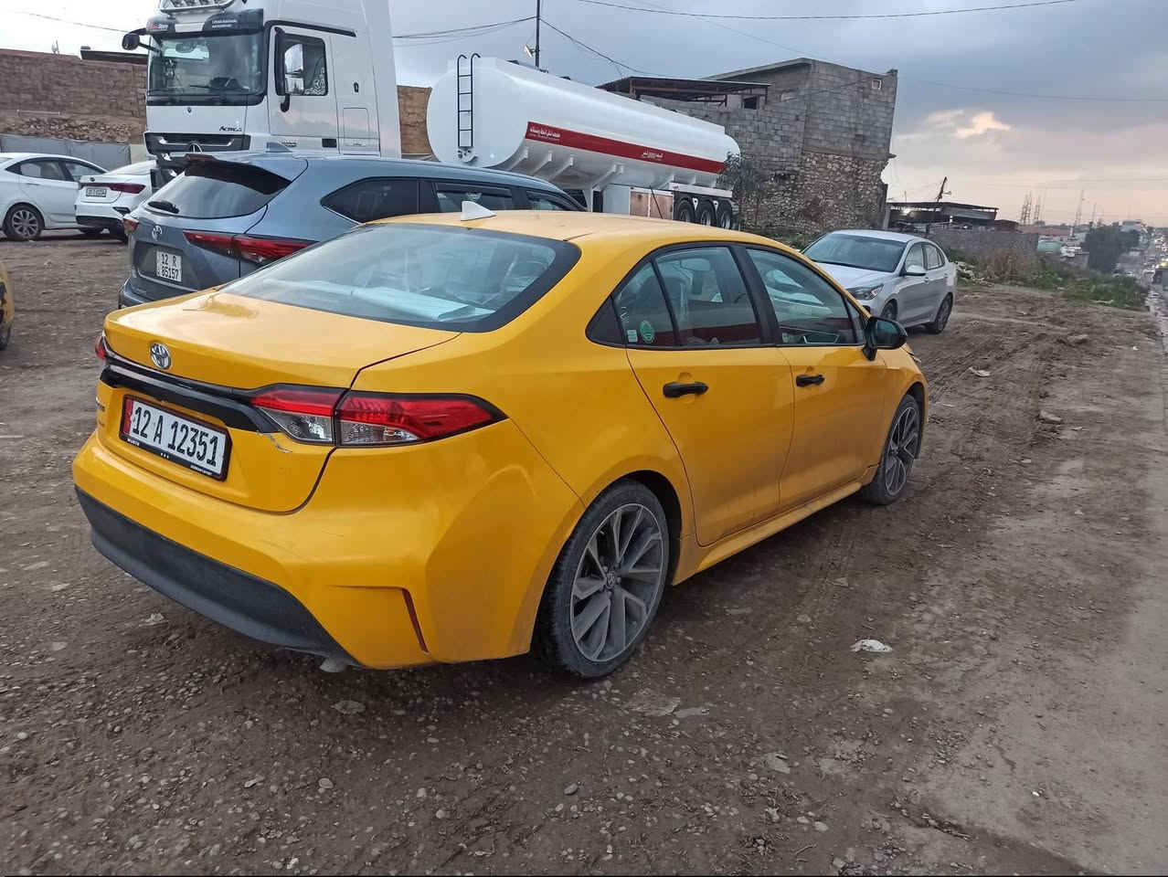 السلام عليكم 
كورلا 
موديل 2024
موصفات LE
رقم نينوى الدولي 
هزه و سنويه جديده 
كابتن بأنزين 
وارد امريكي 
كير ومحرك شرط 
محرك 20
هيئه وغرامات صفر 
سياره ضررها بوند وجاملغ ومسطره بدون شواصي شرط 
رقم الشاصي مرفق مع الصور  
شرط التحويل 
السعر المطلوب 165$ وبيها مجال
🛑ملاحظه مهمه
 يرجى الاتصال من  الساعه 9 صباحأ إلى الساعه 9 مساء
#العنوان موصل الجديده شارع بغداد مجاور سنتر بغداد
#مكتب ال رزان للسيارت
***********
***********
