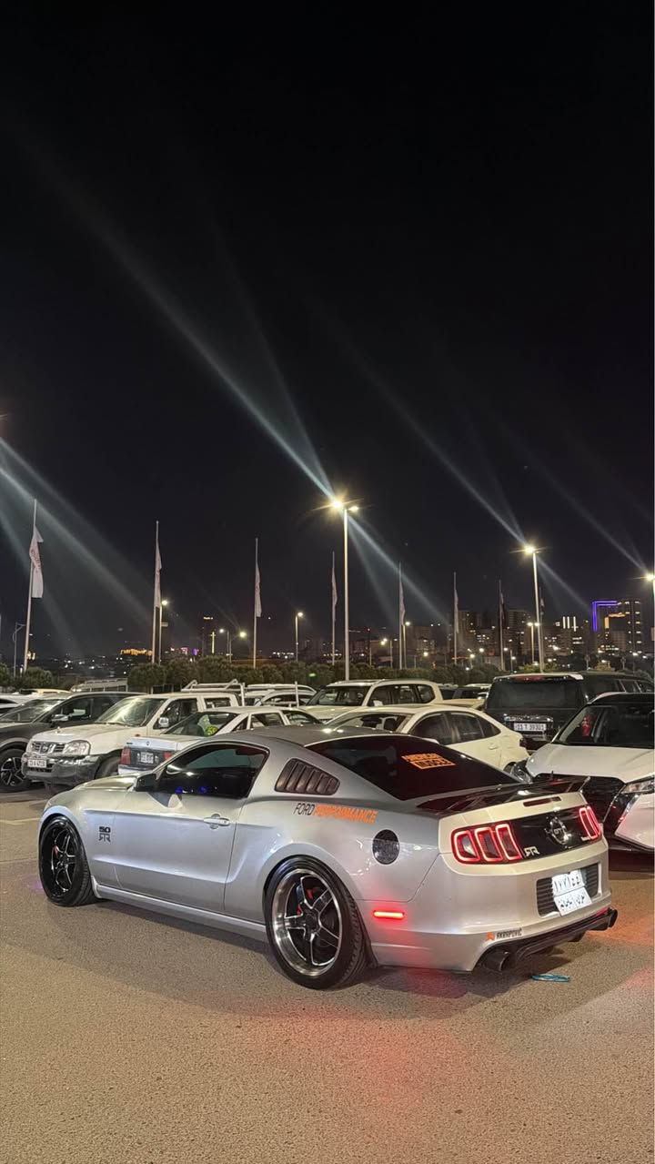 موستنك 2014 v6
خليجي صفر اربيل 
كير اوتو 
فول مواصفات 
كشنات جلد 
دواخل فورجد 
كامير خلفي 
كيج 7 الوان 
دوسات 7الوان 
بجم GT. 
لايتات شكل 2018
بك لايتات سموك 
وياله ويلد 20تو سايز 
سبويلر CS
تبريد شرط
رقم سليمانيه شرط تحويل
مكان سياره كركوك ***********
سياره بدون حادث صبغ عام لسبب الجراد 
شرط لا شواصي لا لغد ولا دواخل بيها
كير محرك شرط لامفتوح ولا بيها عيب 
سعرها 108 ومجال بسيط كركوك, العراق
