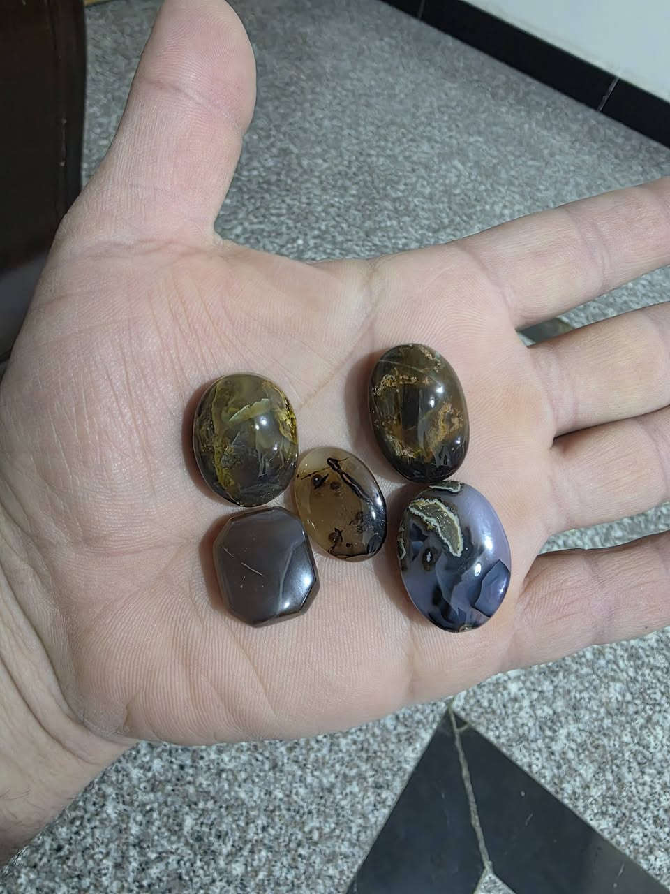 مجموعه أحجار ذمه يماني أصلي
كل مجموعه وسعرها والشراي يتفضل خاص


**إذا كنت صاحب هذا الإعلان وتريد حذفه لأي سبب، رجاءا أرسل رسالة إلى الدعم الفني**