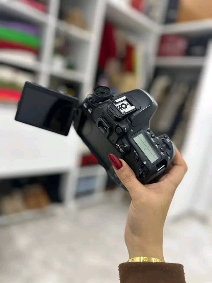 0952167120 للتواصل 
كانون 80d مع عدسة 18-135 
شتر الكاميرا بحدود ال15K


**إذا كنت صاحب هذا الإعلان وتريد حذفه لأي سبب، رجاءا أرسل رسالة إلى الدعم الفني**