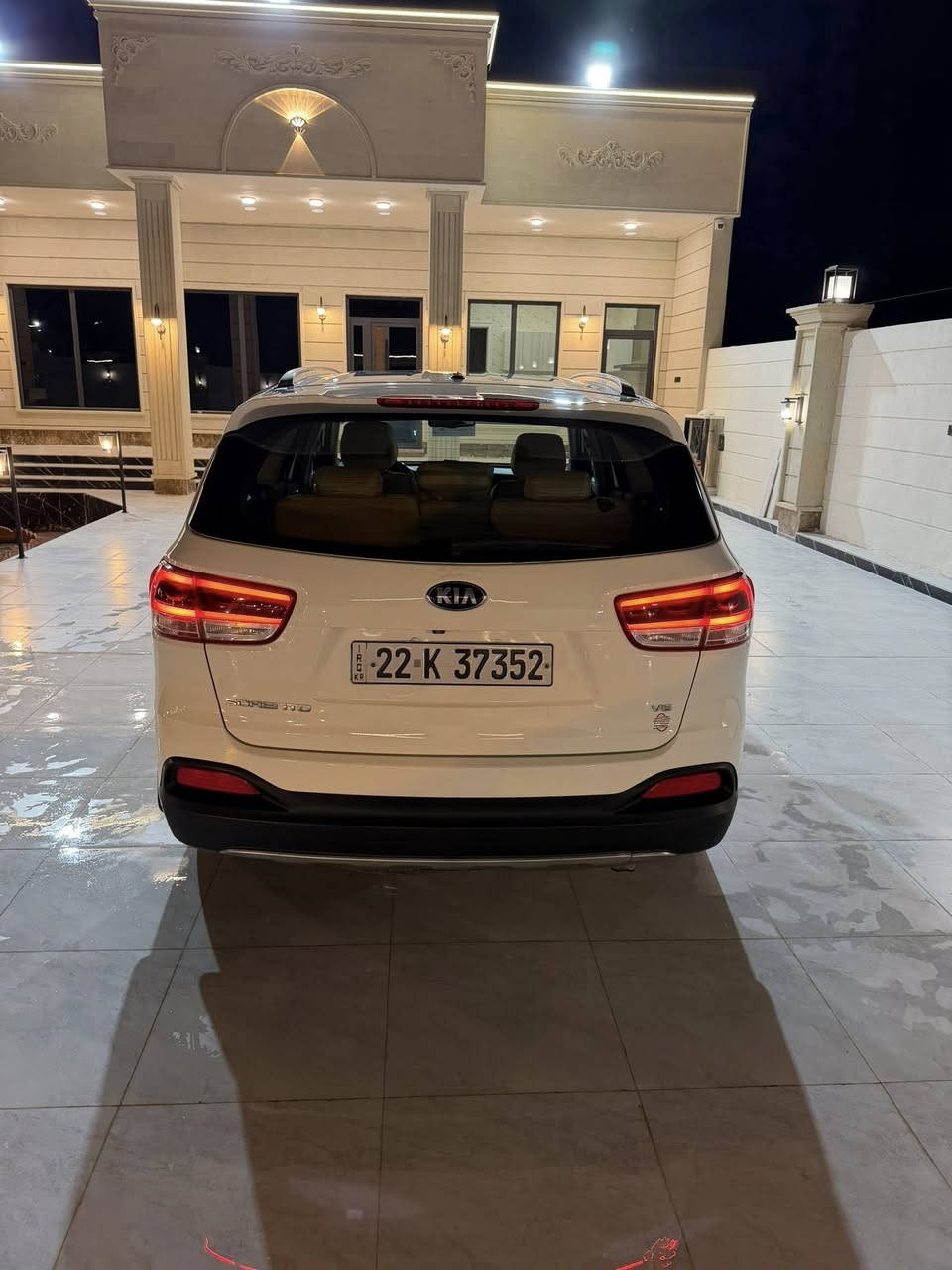 سورنتو موديل2015
خليجي مكفوله كفاله
فول عدا البناراما 
بصمة محرك6سلندر
ماشية 110حقيقي شرط

السعر205وبيها مجال
***********
