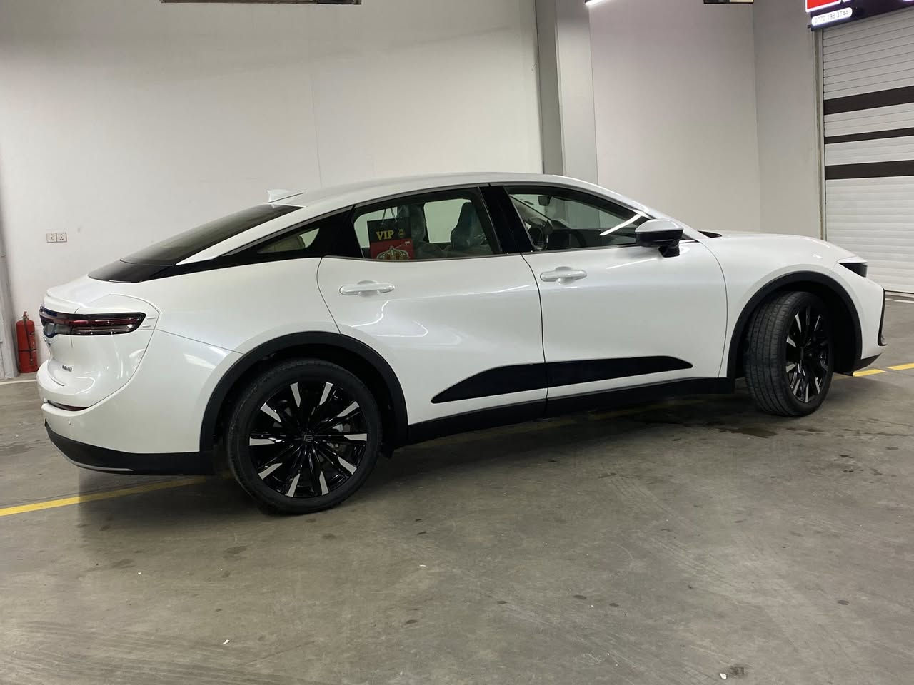 كراون خليجي موديل ٢٠٢٣ فول مواصفات محرك ٢/٥ هايبرد ماشي ٤١ الف حقيقي  سعر(٣٢٨$) تلفون ☎️ ***********) وات ساب موجود
