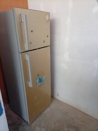 للبيع ثلاجات تجميد وضمان العنوان مقابيل البطاقه الوطنية الاتصال 078244...