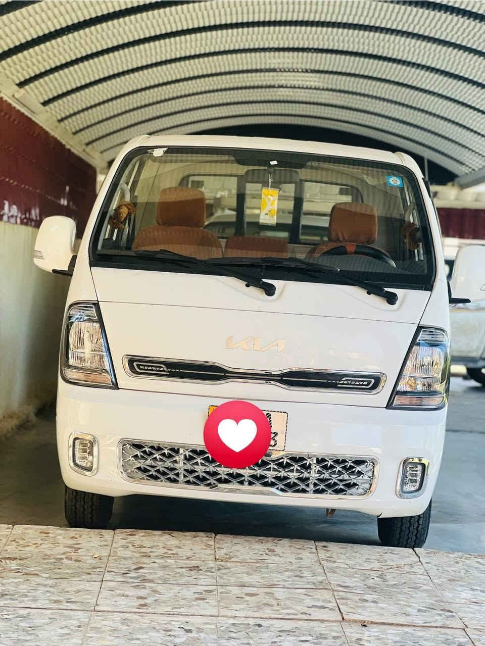 سلام عليكم ورحمة وبركاته 
البيع سياره كيه حمل 
موديل ٢٠٢٤
مكفوله كفاله عامه 
تايرات شركه بيه 
***********
