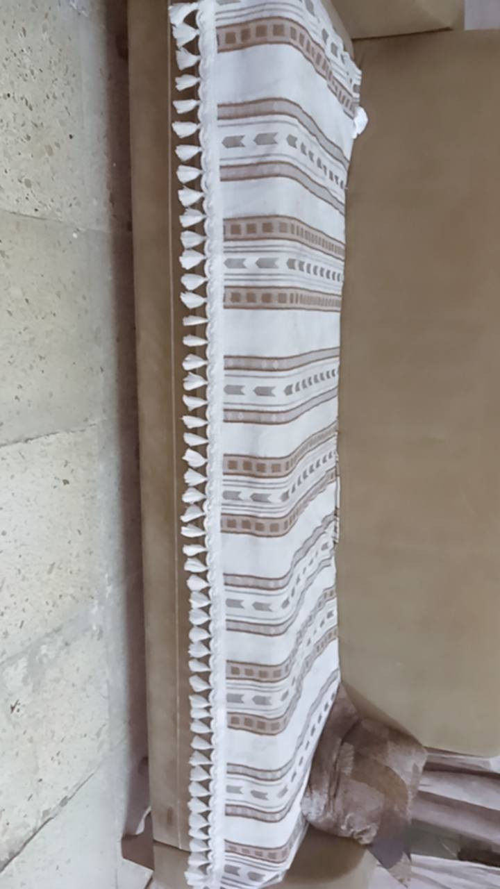 السلام عليكم 
تخم تركي ٧مقاعد نظيف جدا 
سرير مخزن  مع الجراجف  هديه  سعرها ٤٠٠ وبي مجال للشراي  مكانه العامريه بغداد


**إذا كنت صاحب هذا الإعلان وتريد حذفه لأي سبب، رجاءا أرسل رسالة إلى الدعم الفني**