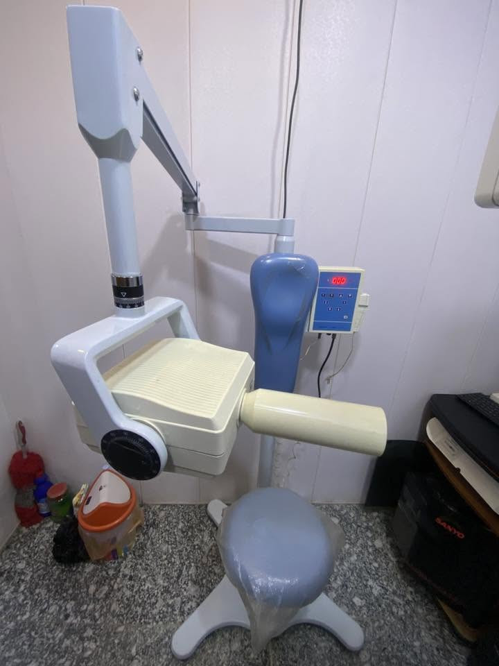 جهاز اشعه x-ray بحاله جيده جداً مع افلام العنوان بغداد ***********
