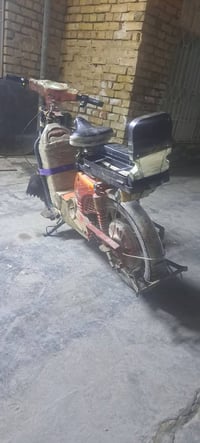 من رخصه الادمن ماطور شحن للبيع. الاخوين  الماطور شغال وبطاريات  مابيهن...