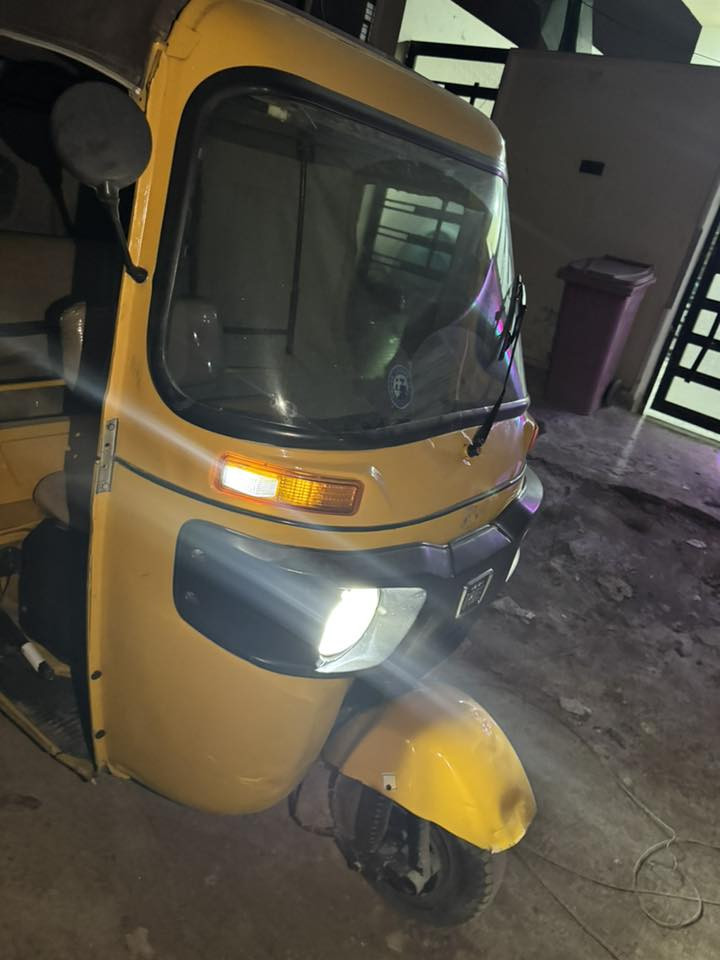 للبيع موديل 2019بدون رقم بس أوراق 
أوراق كامله مابيهه ئي شي بس تشتغل. دفعه ومايكلف تصليحهه 25الاف مكاني زعفرانيه وبيهه مالاحضات بصيطه كلش. السعر 4ونص وبيعه مجال للتواصل ***********
