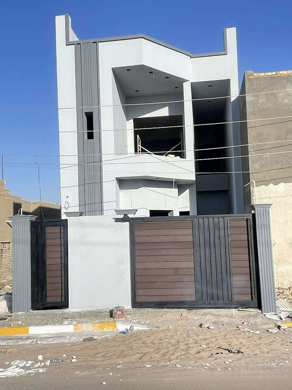 عمل ديكورات داخلية وخارجية في قضاء الرفاعي #كادر_ابداع
للتواصل ***********
