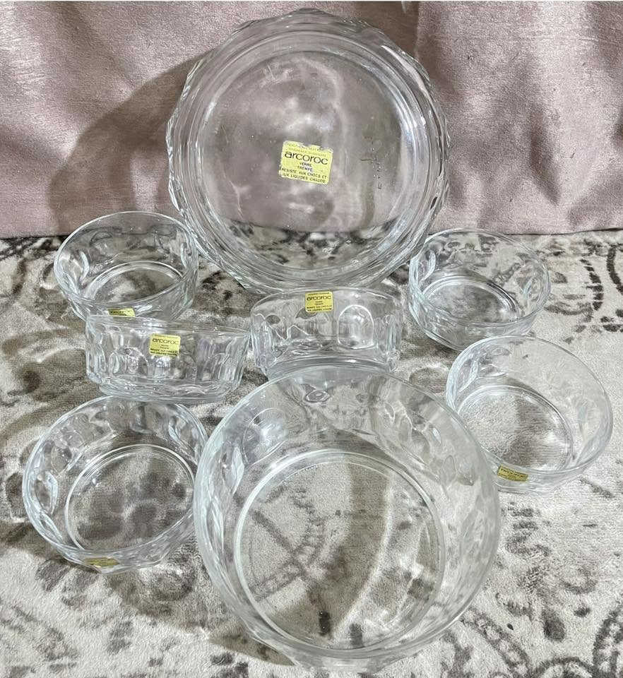 طقم كاسات (٨) قطع واحده كبيره واحده وسط و(٦) صغار اركوبال فرنسي لوك غير مستخدم ختم حفر وستيكر القياسات كالتالي الكبيره قياس القطر ٢٣ سم والعمق ١٠ سم قياس قطر الوسط ١٨ سم والعمق ٨ سم وقياس الصغار القطر ١٢ سم والعمق ٦ سم السعر خاص لطفاً يوجد توصيل لكل محافظاتنا الحبيبه


**إذا كنت صاحب هذا الإعلان وتريد حذفه لأي سبب، رجاءا أرسل رسالة إلى الدعم الفني**