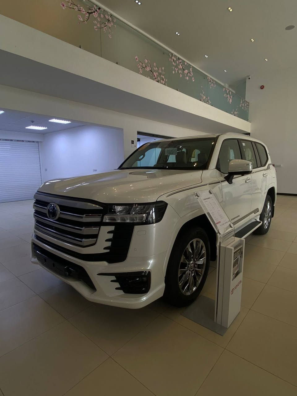 لاندكروزر GX.R LIMITED 
موديل 25 زيرو وكالة 
موقع واسط- كوت 
بسعر مميز لمعرف التفاصيل يرجى الاتصال على الرقم ***********
