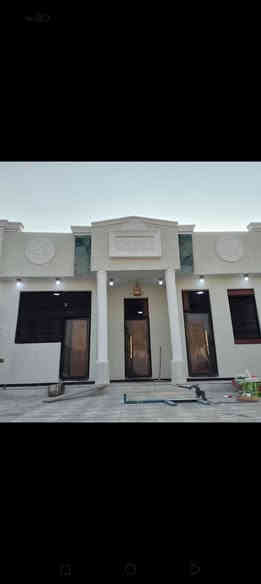 يتوفر لدينا بيت للبيع في أبي الخصيب حمدان شارع مركز حمدان قرب مدرسه عثمان وقريب من  مصتوصف حمدان قريب من شارع رئيسي الفوك السايدين مساحه البيت 240متر طابو زراعي عراقي راعي الأرض عراقي موجود تحويل بسمك مباشر السعر 105 وقابل للتفاوض مكان كلاش حلووو جميع الخدمات مدارس اسوق منطقة متكامله يحتوي على 2غرف منام اوصاله اوديوان ومطبخ وكراج وحديقه بيت كراج كلاش جبير يشيل 3سيارات أرخص بيت بحمدان جاهز السكن إلا ستفسار رقم الهاتف فقط ***********.
