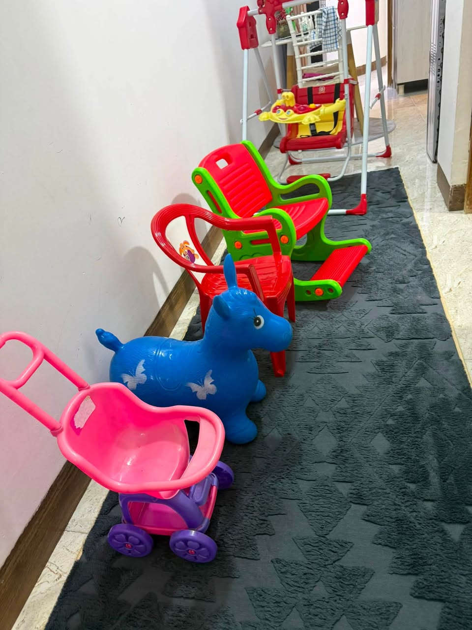 العاب اطفال ابيعهم كلهم ١٤٠ الف قفل بغداد حي الجهاد
***********
