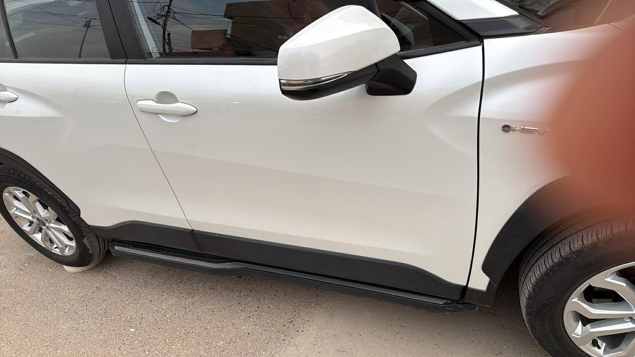 السلام عليكم
سياره كورولا فروتلاندر ٢٠٢٤ اخت الزيرو ماشيه ٣٠٠٠ فقط

السياره فول محرك ٢٠٠٠ هايبرد

كشن كهرباء

صندوق كهرباء لايتات زنون +بروجكترات 

دواسات بلاديه  

حمالات قماره 

كشنات جلد 

فتحة سقف

لايتات زنون + ابروجكترات زنون 

السياره مكفوله وبسمي 

السعر ( ٢٦٥٠٠٠٠٠ ) سته وعشرون مليون وخمسمية ألف دينار 

مكان السياره بغداد الغزاليه 

***********
