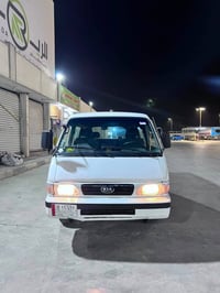 كيا بستا • موديل ٩٥ • شاشه كاميرا