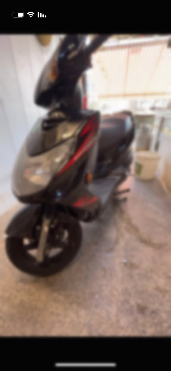 السلام عليكم فحل طلاعات نوزل خطين أم شرايط دشبول3الوان دراجه كفاله عامه فقط كلج خلفي تعبان صوت كلج خلفي فقط مبين هذاك هوه اماً المكينه كفاله عامه كهربائيات كلها كامله دراجه نصبتها تخبل ومعدلها حلو وشلعتها دراجه مكانها بغداد مدينه الصدر  السعر خاص***********
