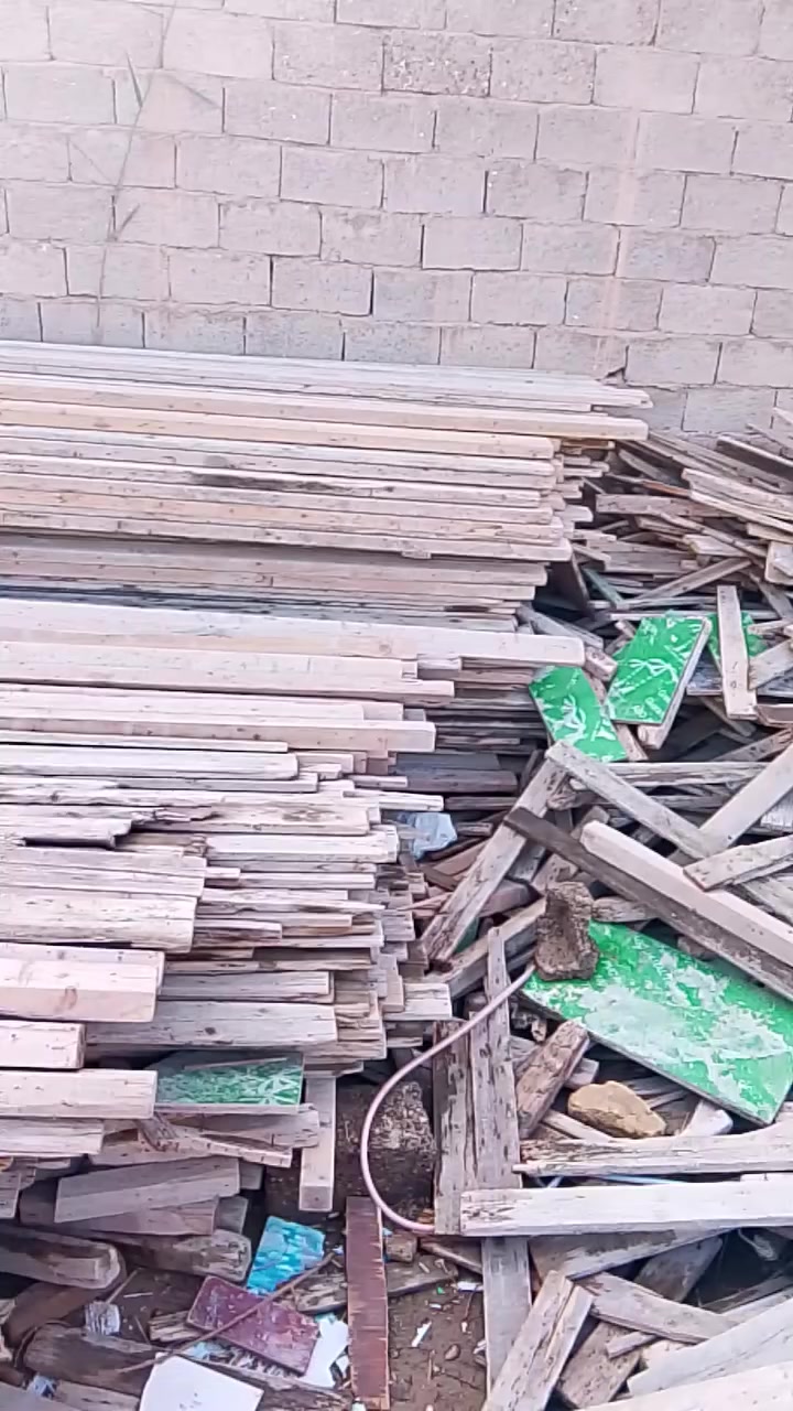 السلام عليكم قالب يدگ 200متر لوح تارس 25جكات ابو الحاظن 100جك بلاويدات 20قطعة50*245ابوالنخلة+مقاصير واضح بالفديوالعنوان الشعب حي البساتين ***********
