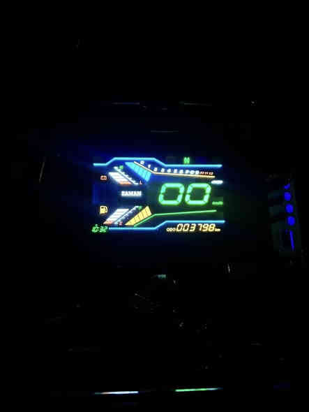 السلام عليكم 
سولنك موديل 2025 

محرك 200cc

كله شرط محرك كهربائيات 

السعر 700قفل 🔐

***********
