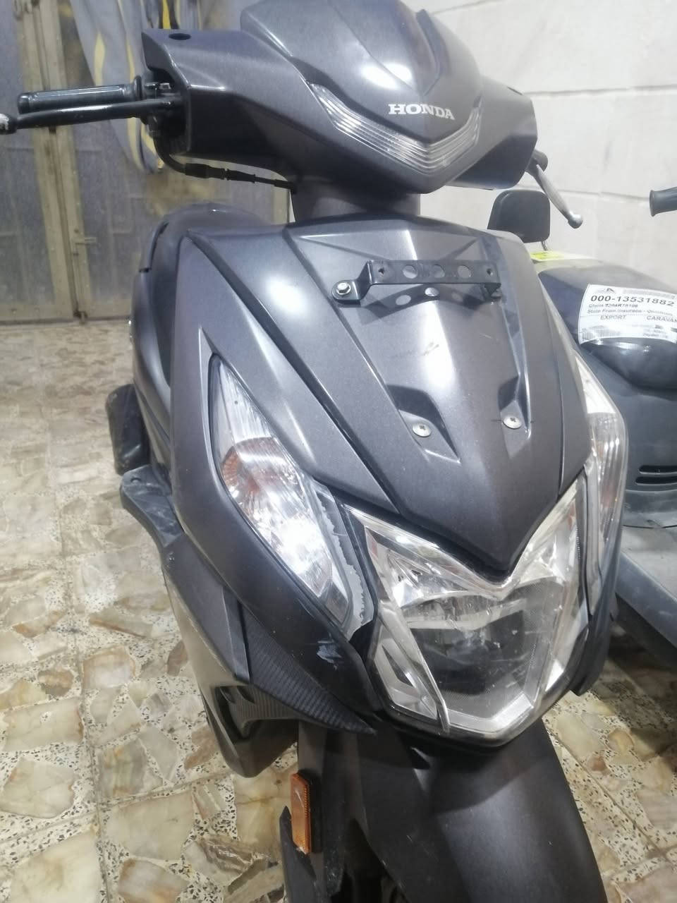 سلام عليكم هوندا  DX للبيع دراجة زبده  مكينه ناعمه الدراجة اوراق كامله مديل ٢١ لل استفسار ***********
