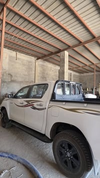 هايلوكس • ٢٠٢٥ • ماشيه ١٣ ألف