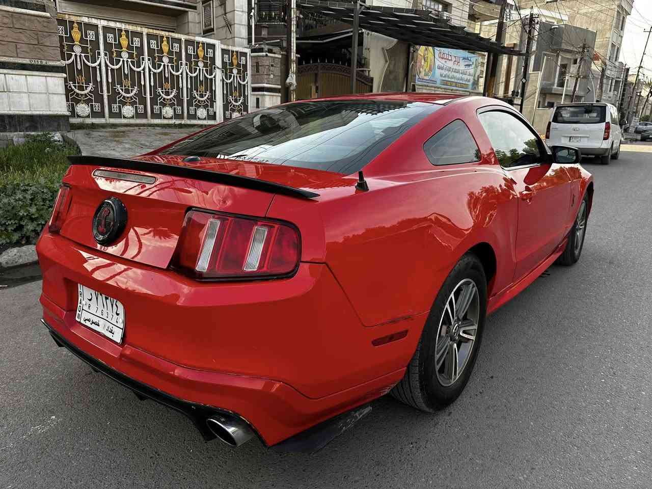 ***********
موستنك 2012 بريميوم فول مواصفات السعر 87 ورقة رقم بغداد تحويل مباشر مشروع وطني محرك 6 حجم 3700 المرغوب  سياره  مكينة وكير تبريد تخم تاير كله جديد حادثها جاملغ السايق والبنيد مزود سيارة نضيفة جاهزة مكان السيارة الصليخ ال ٦٠٠ للاستفسار هذة رقمي ***********
