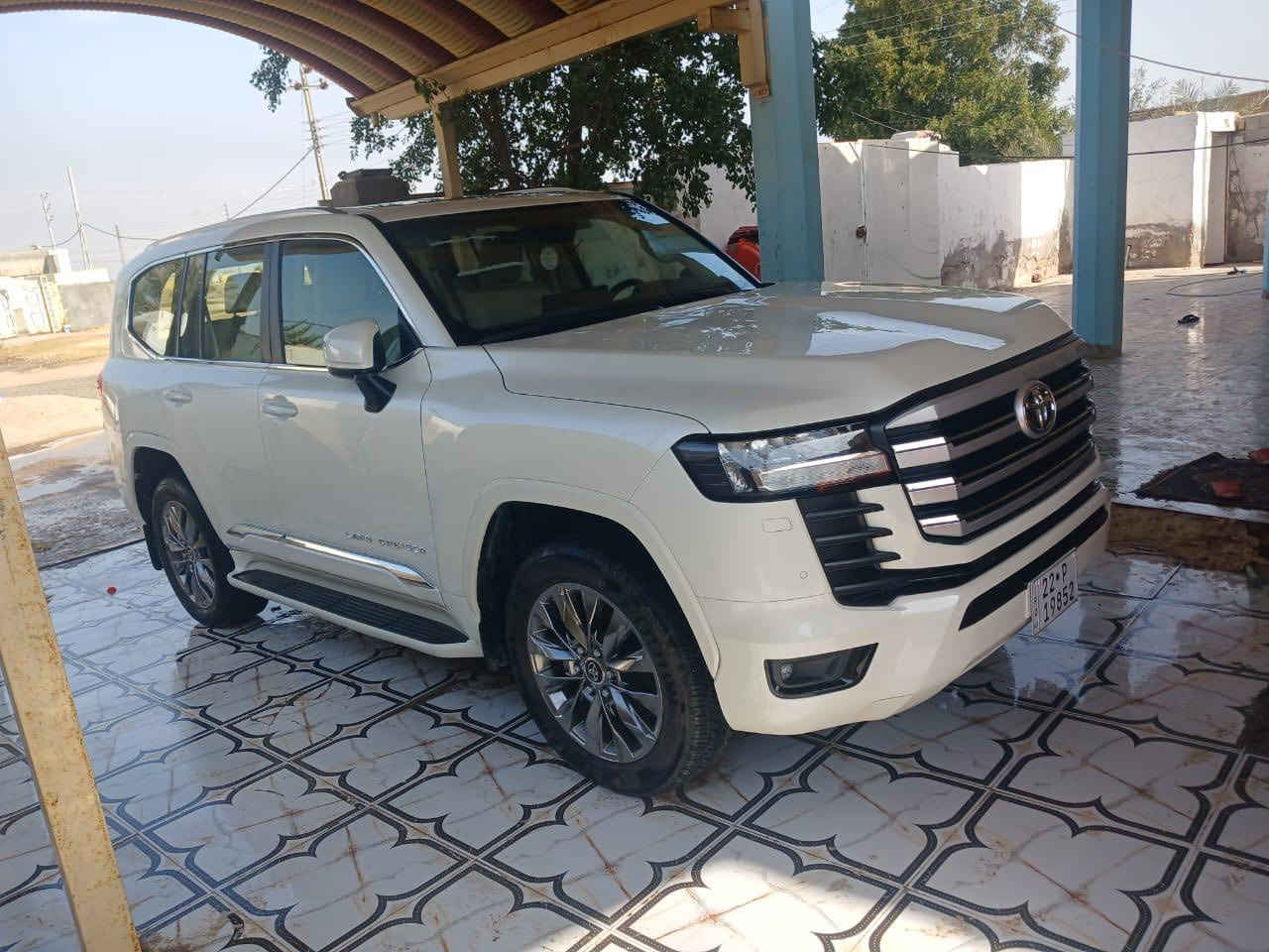 ‏ سلام عليكم لاندكروز بريم ماشيه 800 مكان كراده قرب سيددريس ***********
