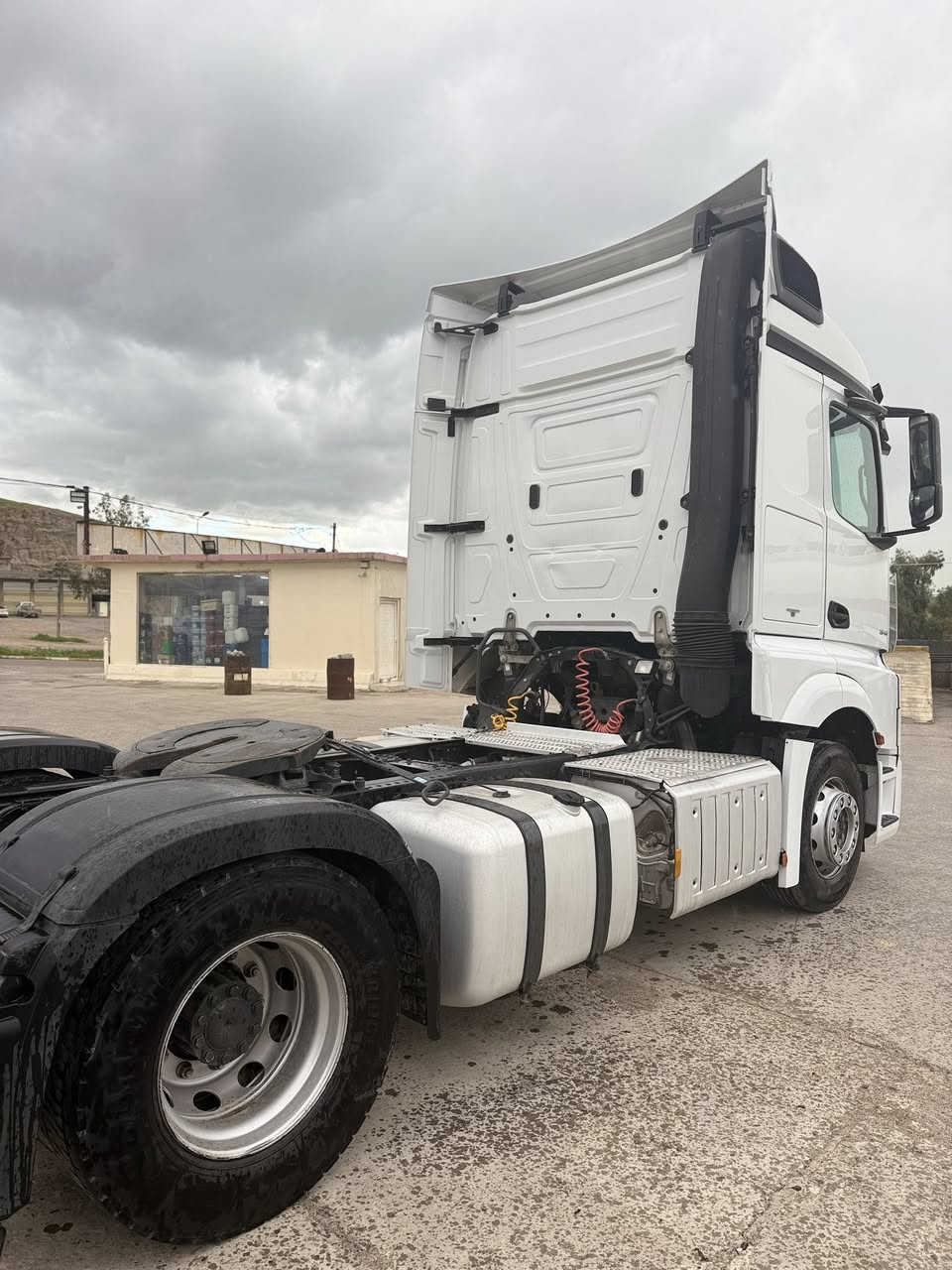 مارسدس حجم1846 قماره عادي 2017 مكفوله فول مواصفات مكفوله سحرمناسب ***********
