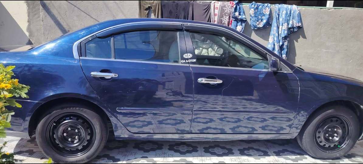 سلام عليكم اوبتما ٧ أمريكي ٢٤٠٠ كير ٥نمر سياره جاهزه بسمي رقم نكليزي بغداد تخم تاير حداديه تبريد كير محرك كله جاهز السياره بيها صبغ حزام أثر جراد اي حادث مابيها مكان السياره بابل بالحله السعر ٩٠ وبيها مجال اي ستفسار اتصل ***********
