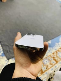 آيفون ١٤ برو ١٢٨ • ابيض • عيب شاشة