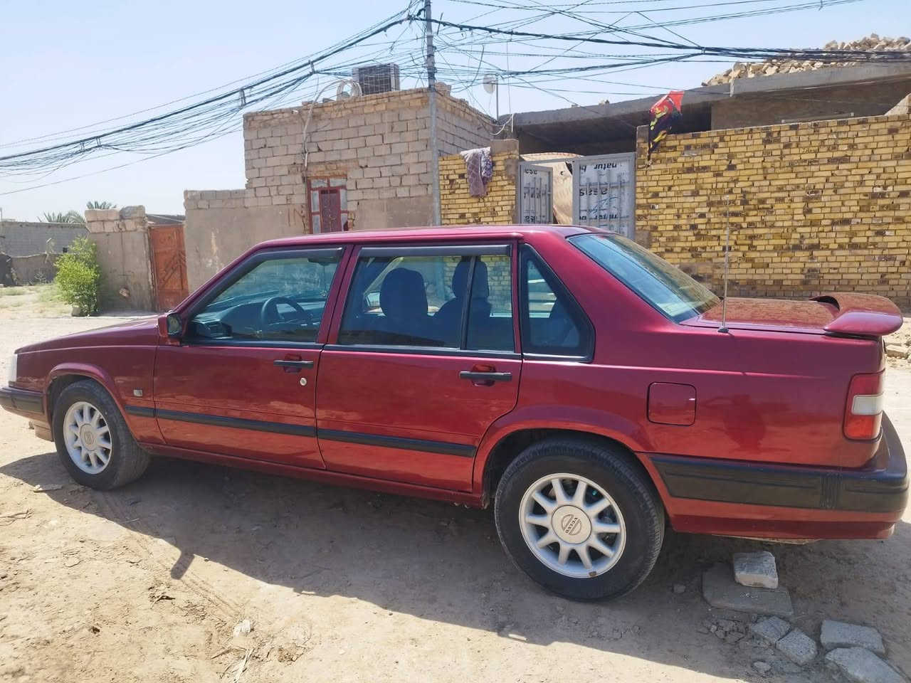 فالفو ٩٤٠ موديل ٩٦ رقم نجف دولي سياره مكفوله من الضربه كير مكينه حداديه تبريد ثلج  مكينه تيربو دواخل جلد جديده تخم تاير سياره جاهزه السعر ٧٥ وبيها مجال ***********
