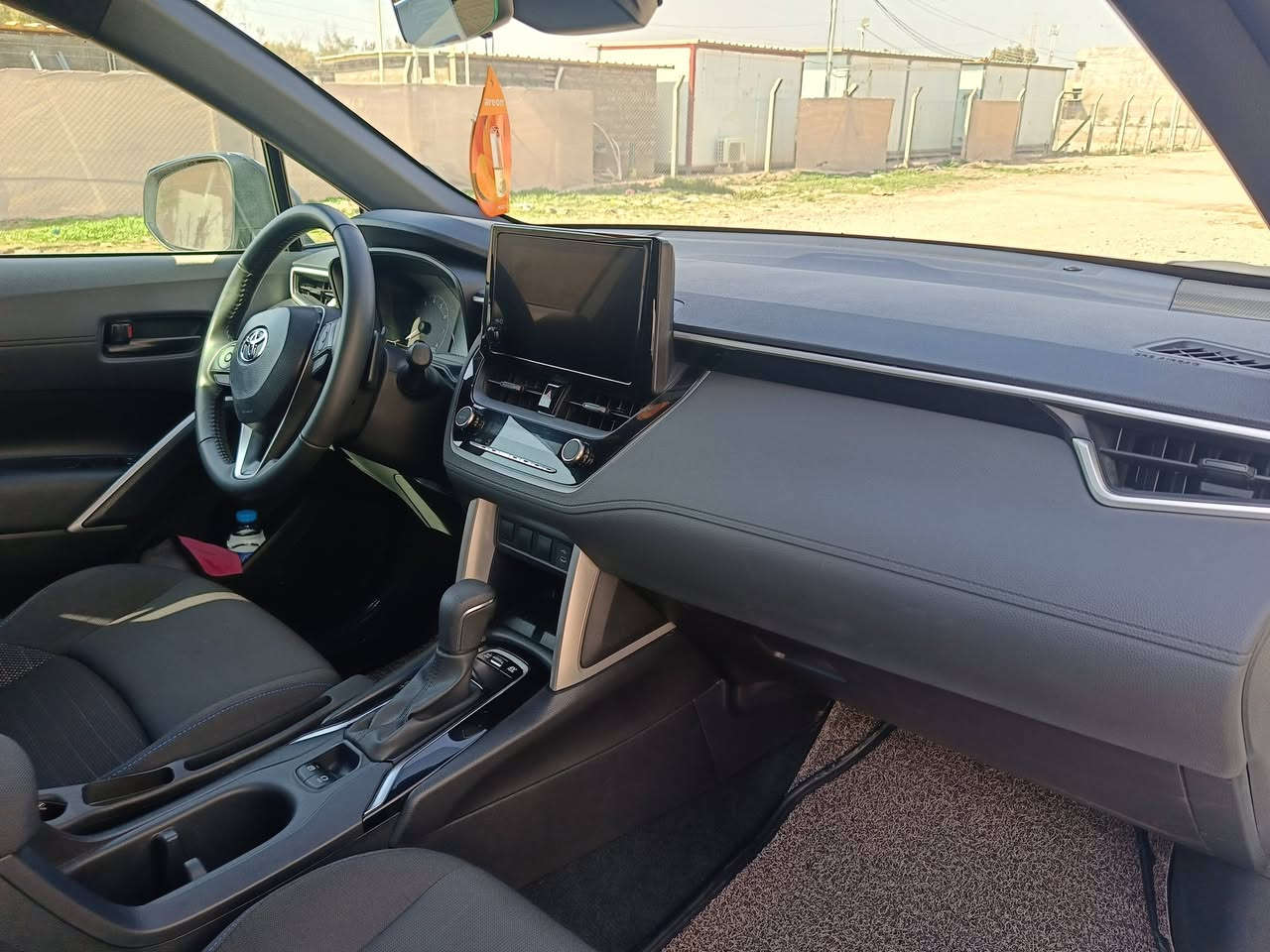 كورلا كروز هايبرد 2025 وارد امريكي  رقم بغداد
هايبرد
بصمه تشغيل عن بعد +بصمه ابواب
رادارات 360 درجة 
نقاط عمياء بالمري + اشتري بالمري
قيادة شبه ذاتية 
السيارة ماشية 7000 كيلو 
شاشه كبيره +كامره دواره
سايد بريك بصمه + هولد 
شاحنة هاتف لاسلكي
تحكم ستيرن
قطعتين تبريد
ثلاث انظمه قياده 
ويل كب كروم 17 انج
الظرر  تبديل بنيد فقط شرط بدون دواخل 
بدون ايرباك
للاستفسار الاتصال على الرقم ***********
السعر 30 مليون وبيها مجال
