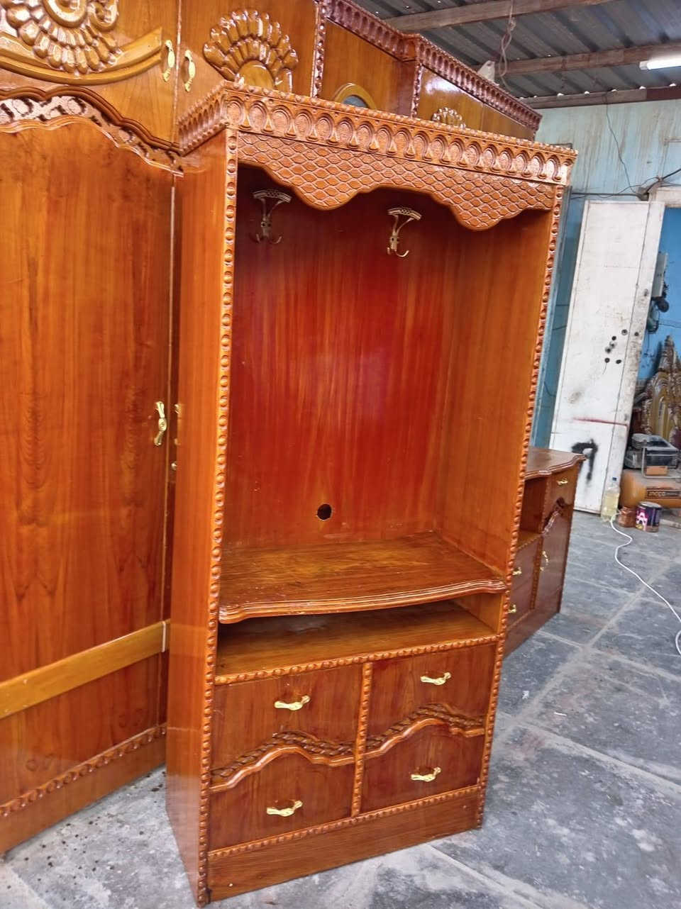 غرفه ام 5 ملحق صاج داخل وخارج تسكام ثكيل ضهر جرجوبه براغي سعر 650 اكو توصيل مكاني بغداد مدينه الصدر متواجد واتساب ***********
