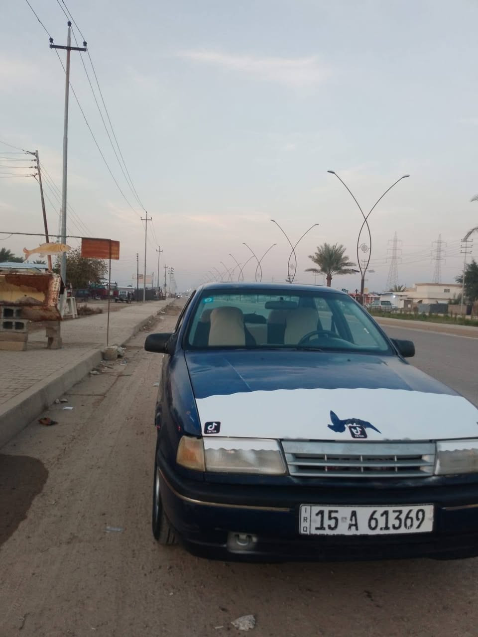 السلام عليكم فكتوره موديل 93 محرك 1800 شاط كير شر ط رقم انبار الدولي باسمي سنويه مجدده على 30 السعر 27 ورقه وبيها مجال الاتصال ***********
