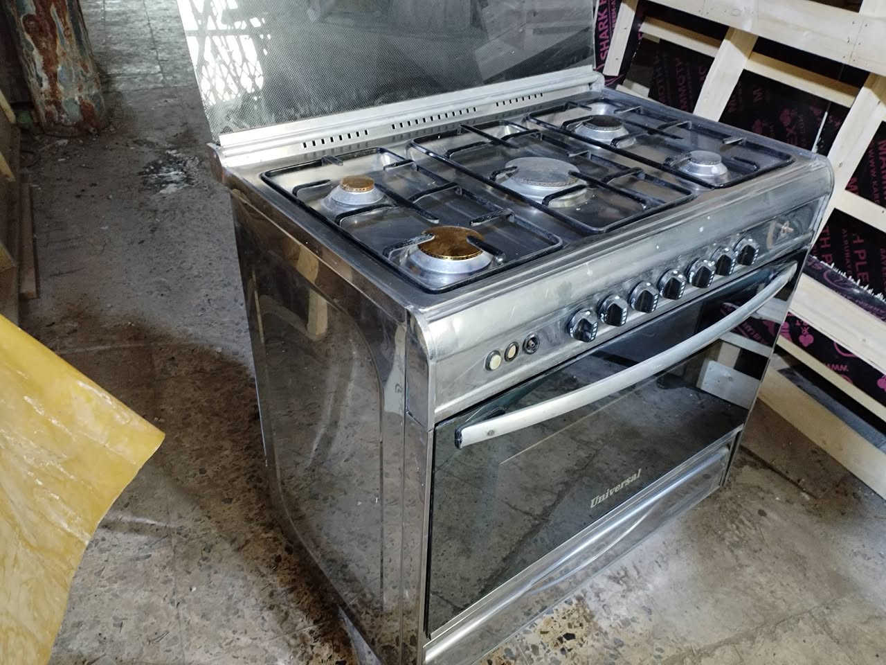 سلام عليكم
طباخ مصري للبيع نوع يونيفيرسل طباخ جاهز خمس عيون وفرن السعر 190 اخواني رجاء سعر ثابت غير قابل للتفاوض قفل من الاخير لحد يعاملني *********** @إشارة
